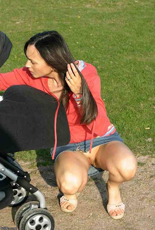 Unaware Upskirt Pussy - Celebrity Upskirts | Accidental Pussyslips | Celebrity Oops ...